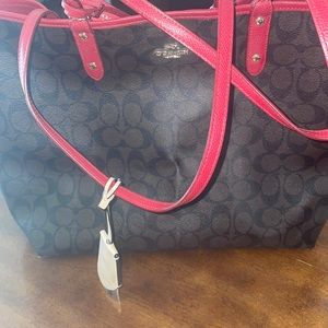 Reversible city tote coach purse